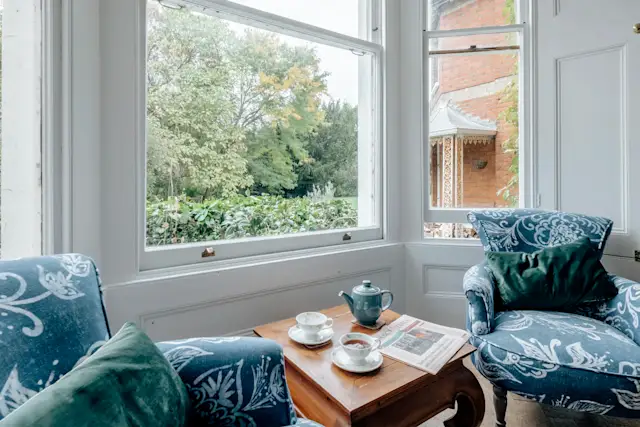 Grace & Light, Plum Guide home in Surrey, UK