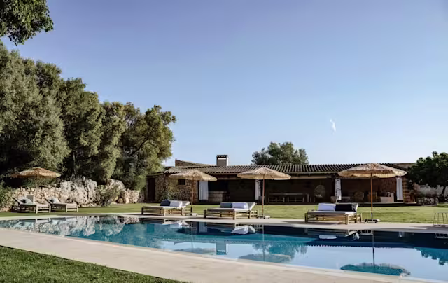 Sunshine on the Step, Plum Guide home in Majorca