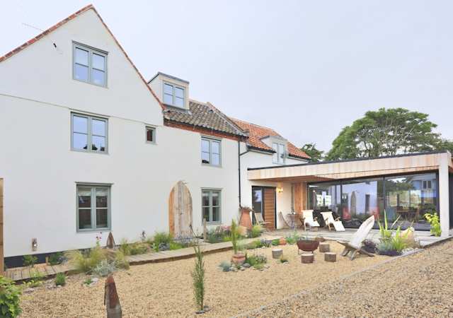 Coast & Anchor, Plum Guide home in Suffolk, UK