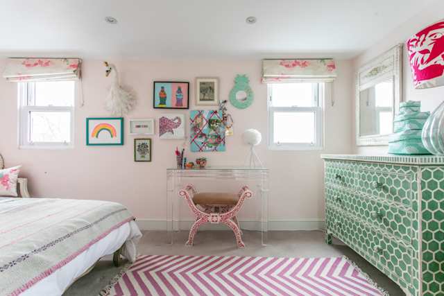 Children's room in The Colourful Family, Plum Guide home in London