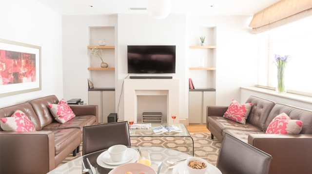 Bentinck Street Suite III, Plum Guide home in London