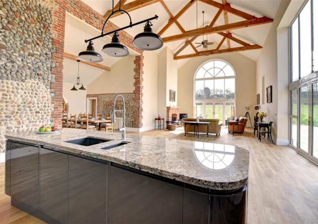 The Barn Abbey, Plum Guide home in Norfolk, UK