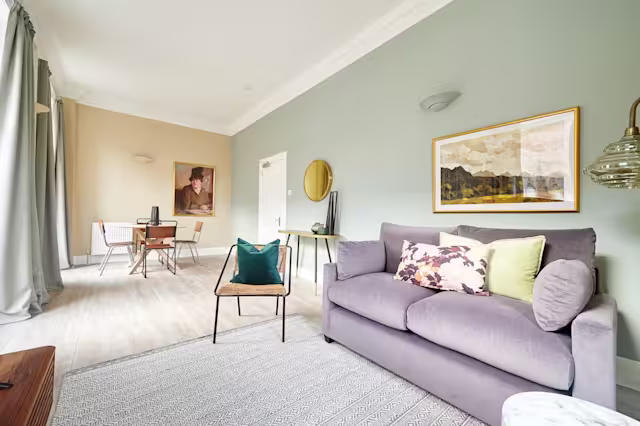 Bells of Heather, Plum Guide home in Edinburgh