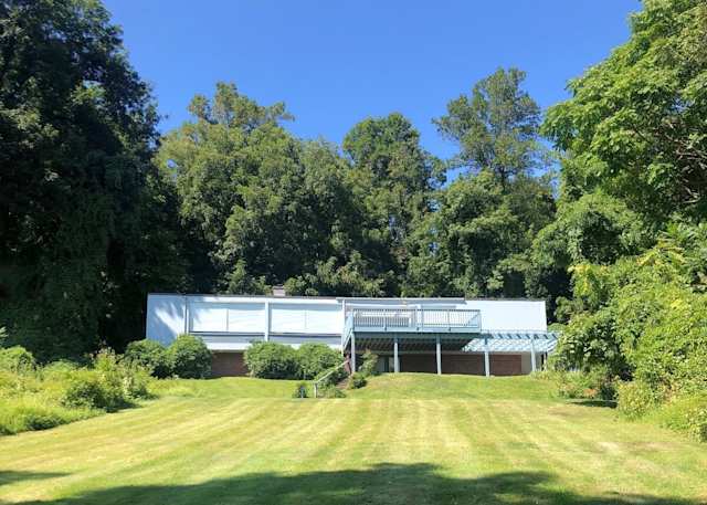 The Philip Johnson, Plum Guide home in Hudson