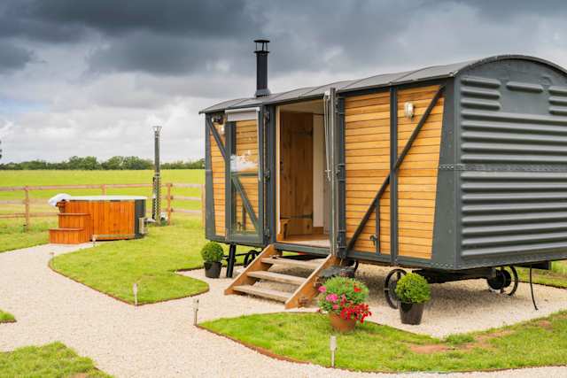 Oxford Down Flock, Plum Guide home in Buckinghamshire, UK