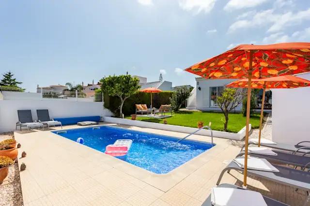 Papaya Sunshine, Plum Guide home in Portugal