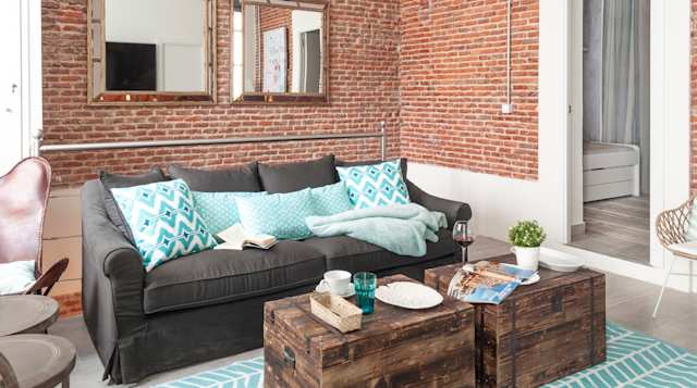 Bubble Burst, Plum Guide home in Madrid