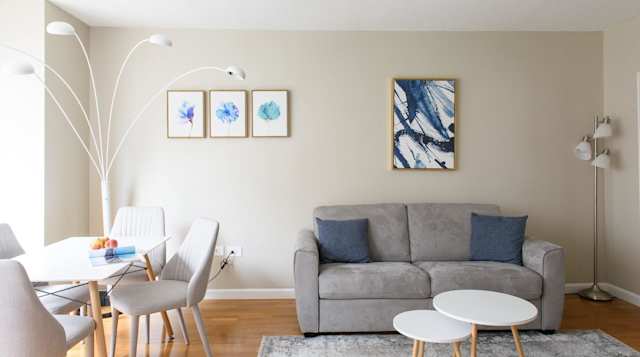 The Glow Lamp, Plum Guide home in New York, USA