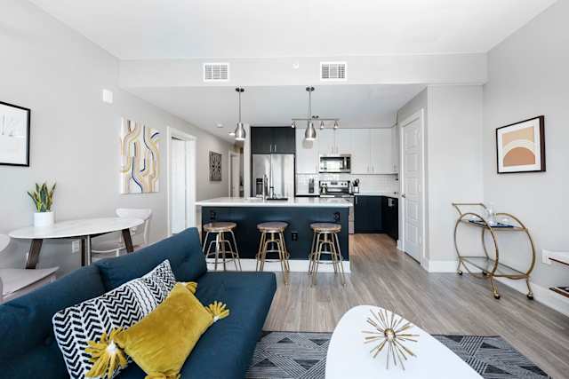 Draw The Song, Plum Guide home in Colorado, US