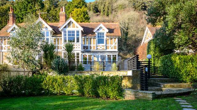 Rolling Tides, Plum Guide home in Isle of Wight, UK