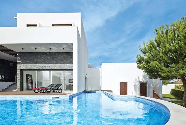 Cubo, Plum Guide home in Algarve, Portugal