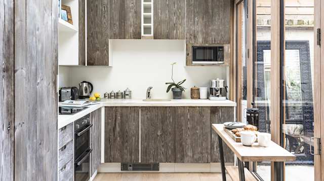 Garden Apartment in Chelsea, Plum Guide home in London, UK