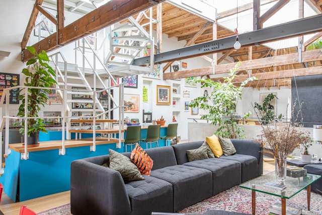 Upside Down, Plum Guide home in London