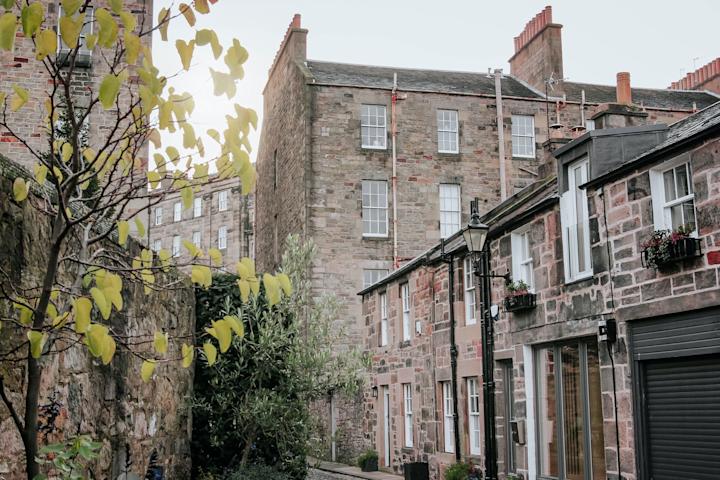 View of Luxury Apartments in Edinburgh | Plum Guide