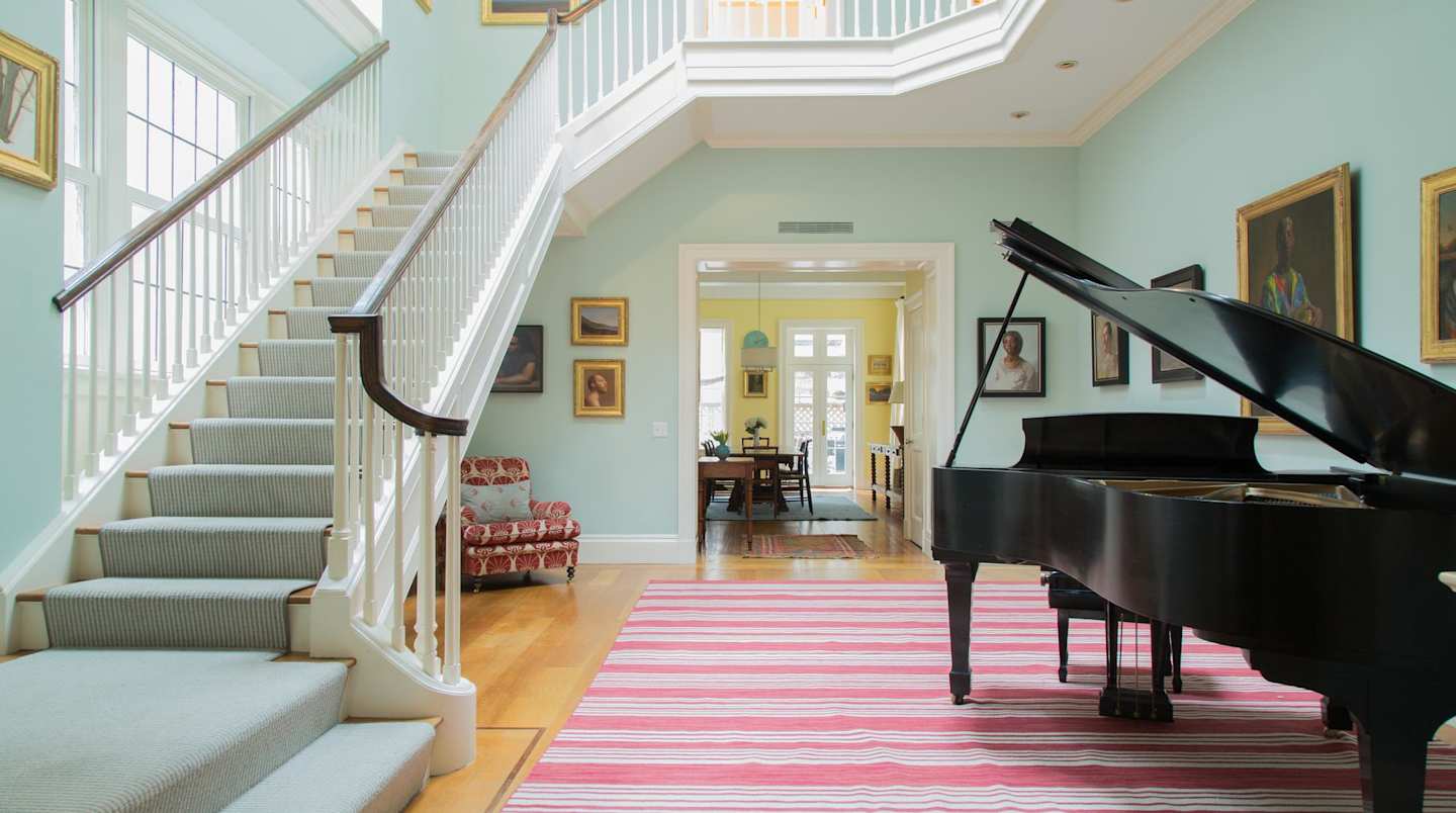 Exceptional home staircases