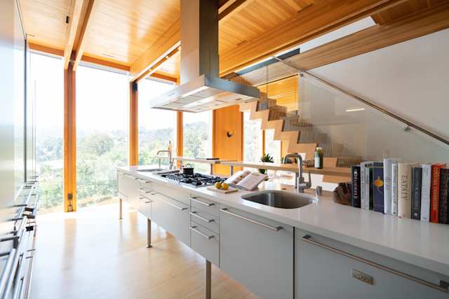 Kitchen in The Glass Box, Plum Guide home in Los Angeles
