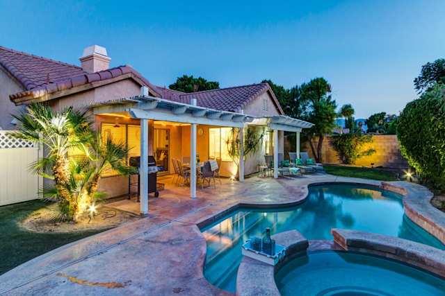 Throw Shade, Plum Guide home in Indio