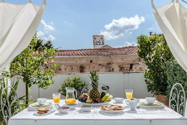 The Old Soul, Plum Guide home in Sicily, Italy