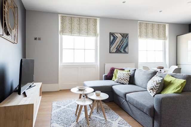 Not a Cloud in Sight, Plum Guide home in Bristol, England, UK