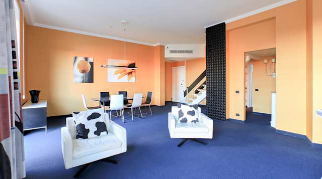 Orange You Glad, Plum Guide home in Milan