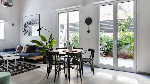 Eclectic Flair, Plum Guide home in Tel Aviv