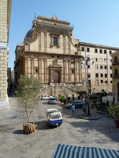 Cars outside Santa Caterina church in Piazza Bellini, Palermo, Sicily