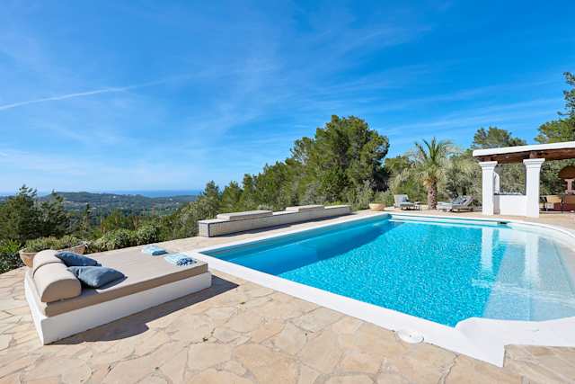 Slow Tango, Plum Guide home in Ibiza