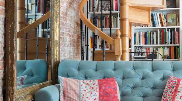 Rue de Sambre-et-Meuse Townhouse, Plum Guide home in Paris