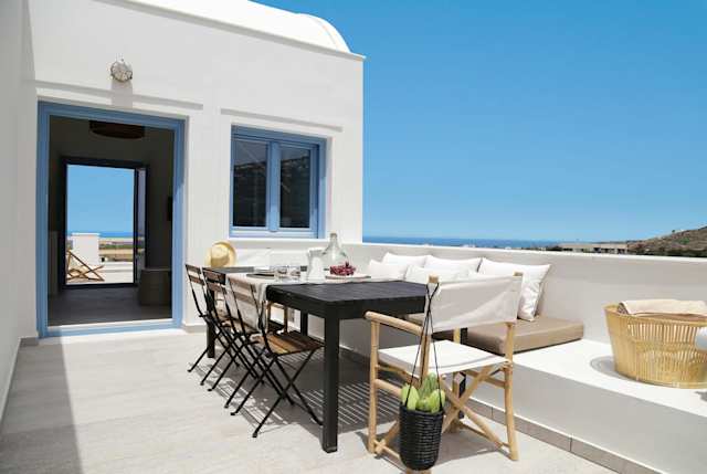 We Found Love, Plum Guide home in Santorini, Greece