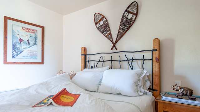 The Downy Woodpecker, Plum Guide home in Aspen, US