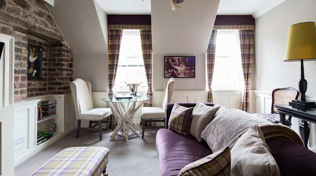 Purple Reign, Plum Guide home in Edinburgh