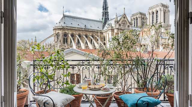 Notre Dame's Neighbour, Plum Guide home in Paris