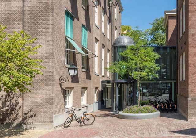 Pancakes For Breakfast, Plum Guide home in Amsterdam