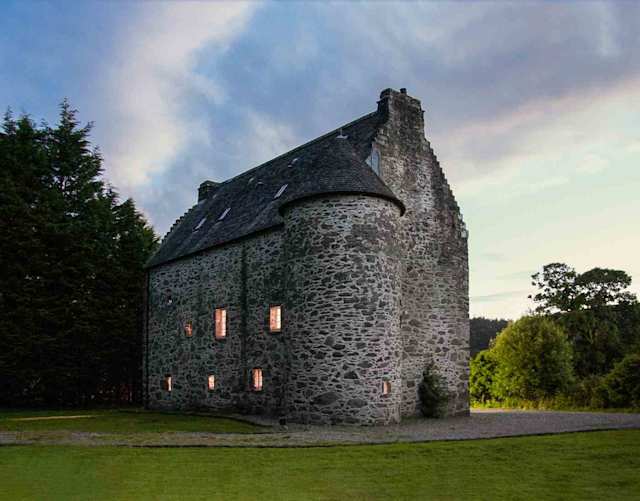 Castle Gold, Plum Guide home in Scotland