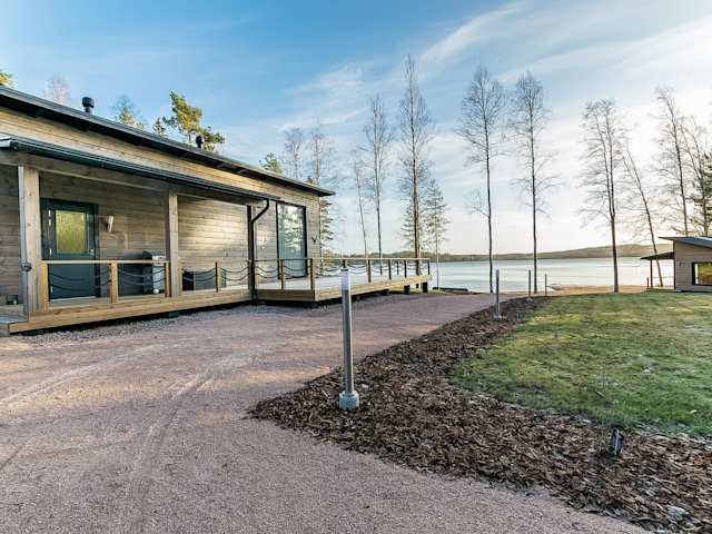 Lake of Glass, Plum Guide home in Finland