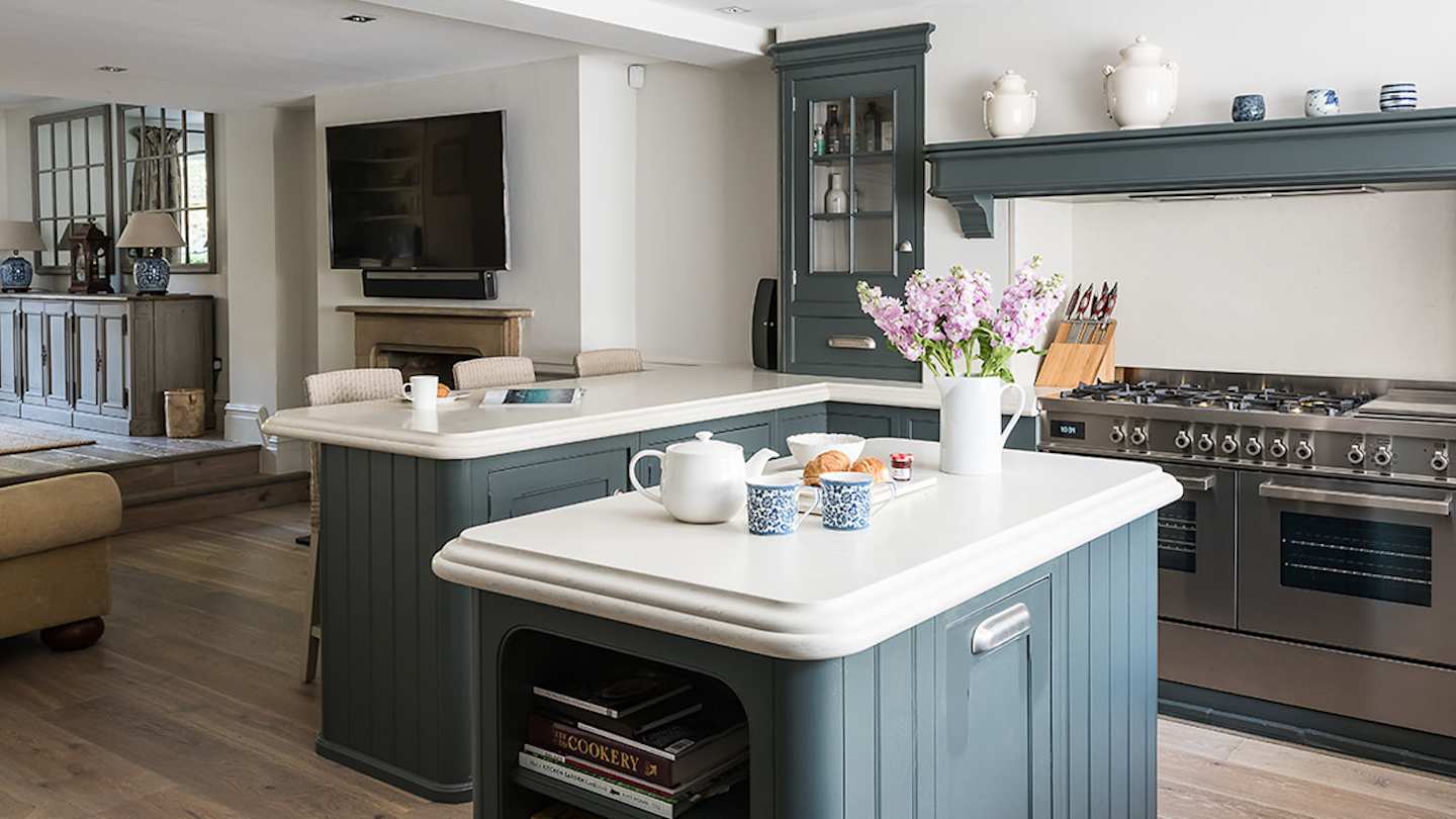 Kitchen in Plum Guide home in London