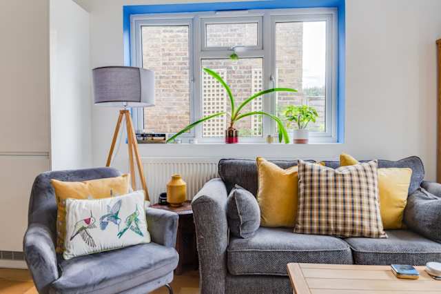 King’s Cottage, Plum Guide home in London