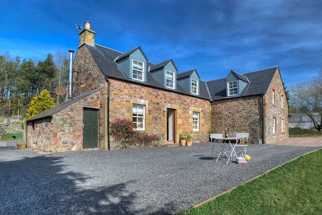 Flock Of Sheep, Plum Guide home in Scotland