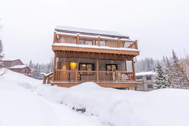Beams to Baldy, Plum Guide home in Colorado, US
