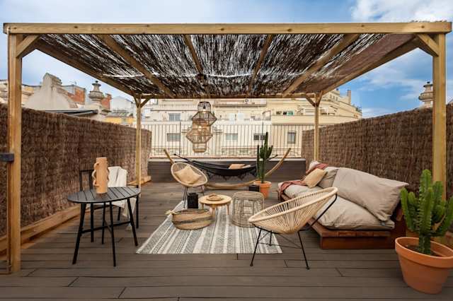 Sway Me More, Plum Guide home in Barcelona