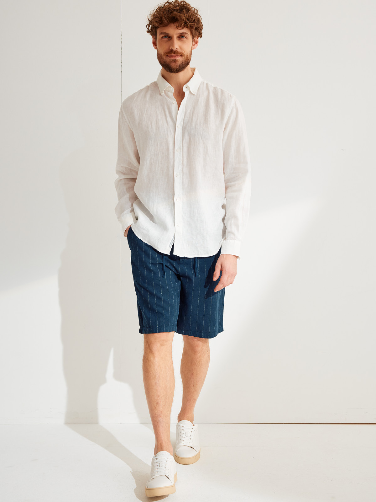 s.Oliver 2152651 Pantaloni Relaxed-Fit, Blu 5978, 38W x 32L Uomo