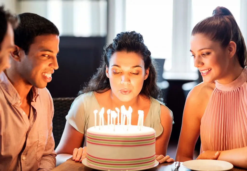 Festive Birthday Cake Topper Ideas to Make Anyone Smile