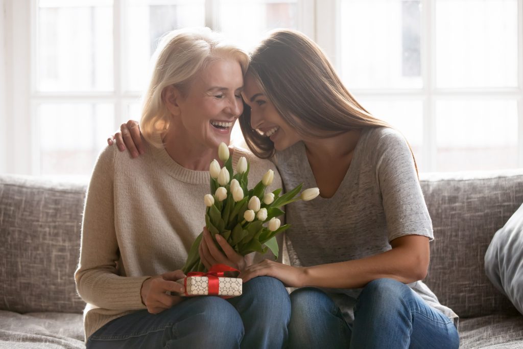 How to Plan a Mother’s Day Celebration in 2022 | FTD