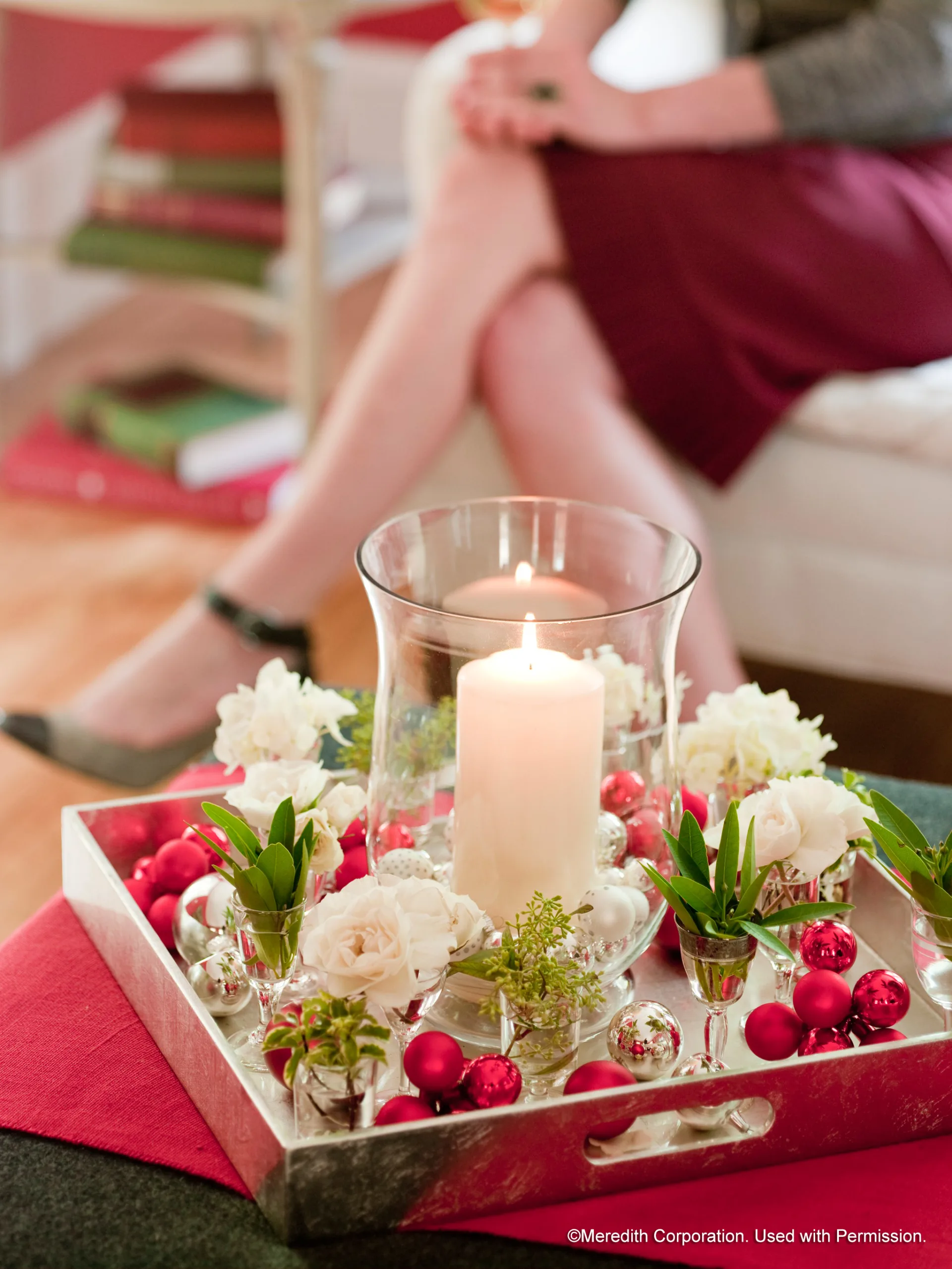 Ten Unique Ways to Incorporate Floral Into Your Holiday Décor