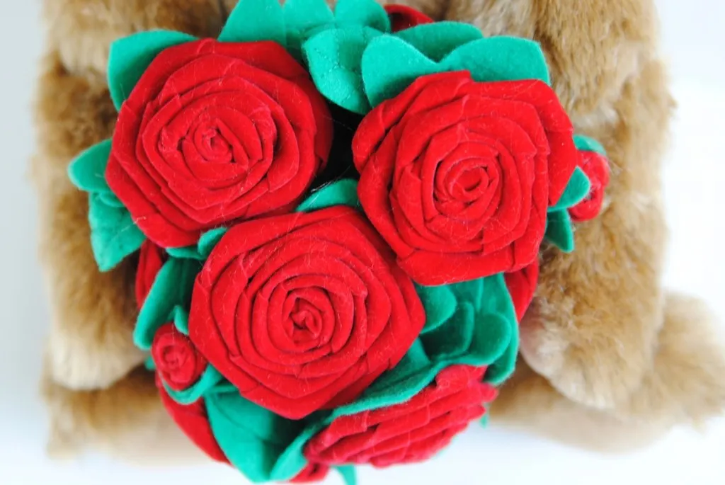 Teddy-Bear-Tea-Party-teddy-bear-roses-1024x685