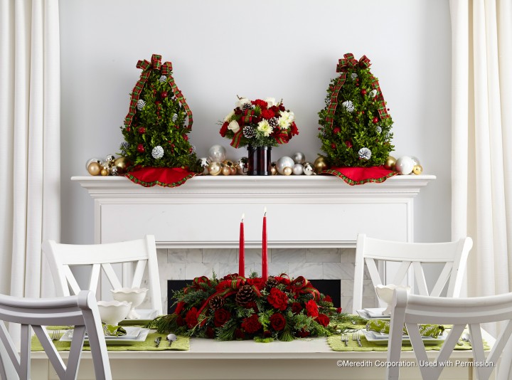 How to Incorporate Flowers into Your Holiday Decor