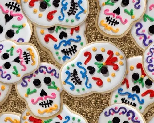 Host a Dia De Los Muertos Party