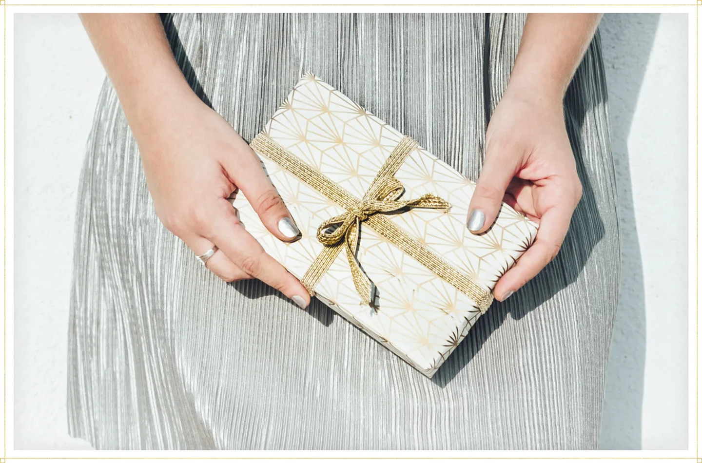 gift-giving-etiquette-image2