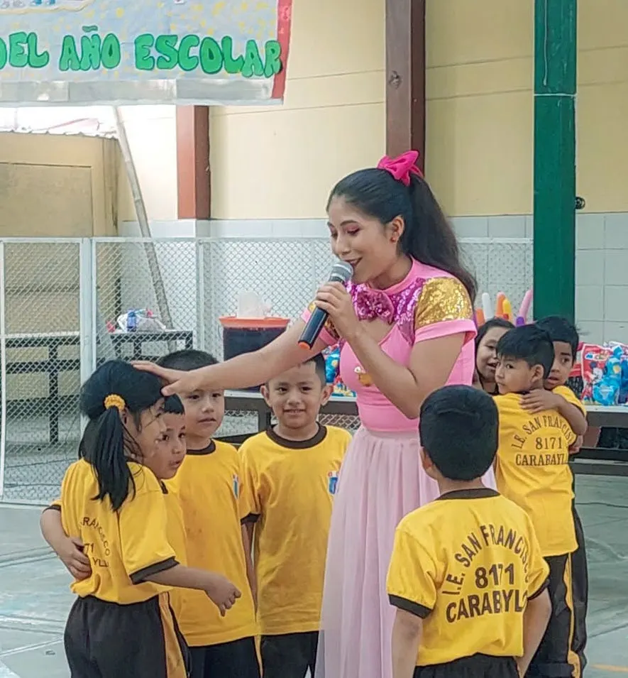 Sembrando fe en cada show infantil