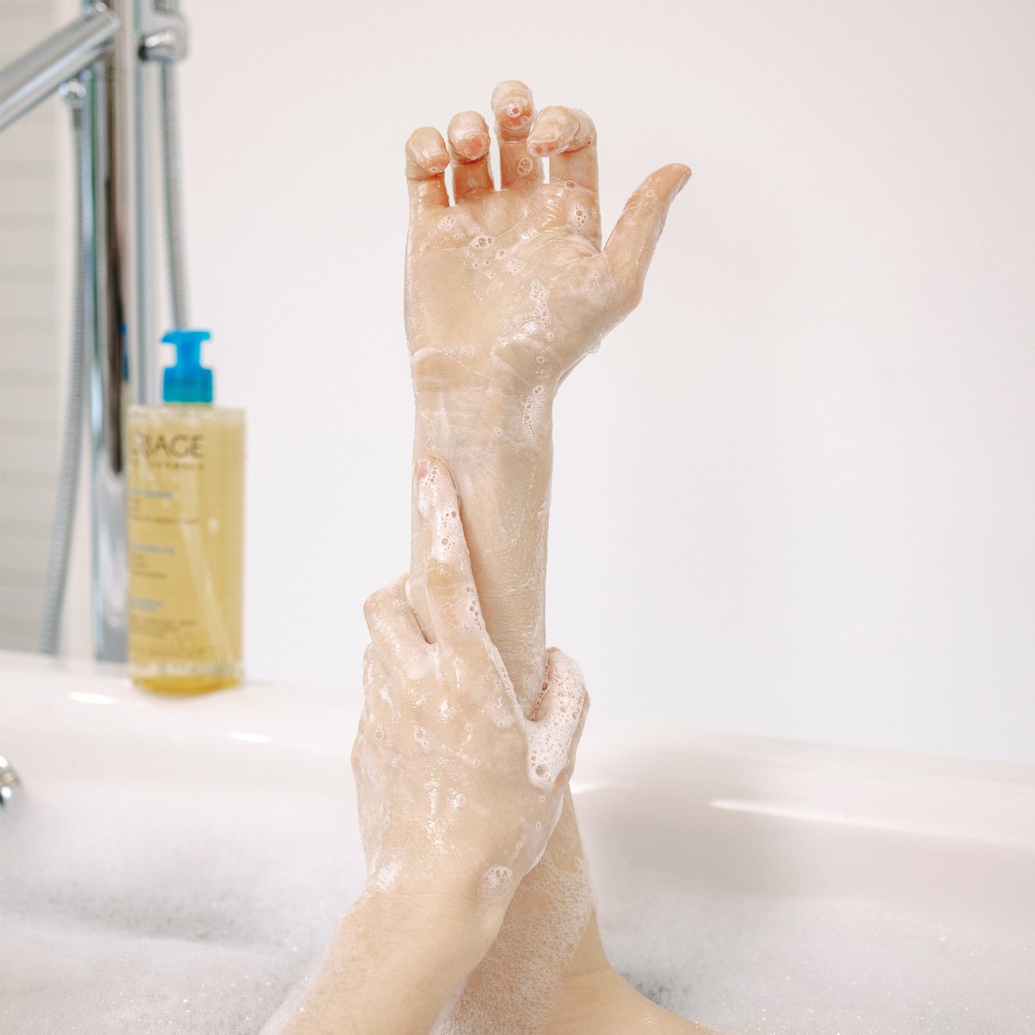 image - 972509083 - Uriage Olio Lavante 500ml - 7894600_3.jpg